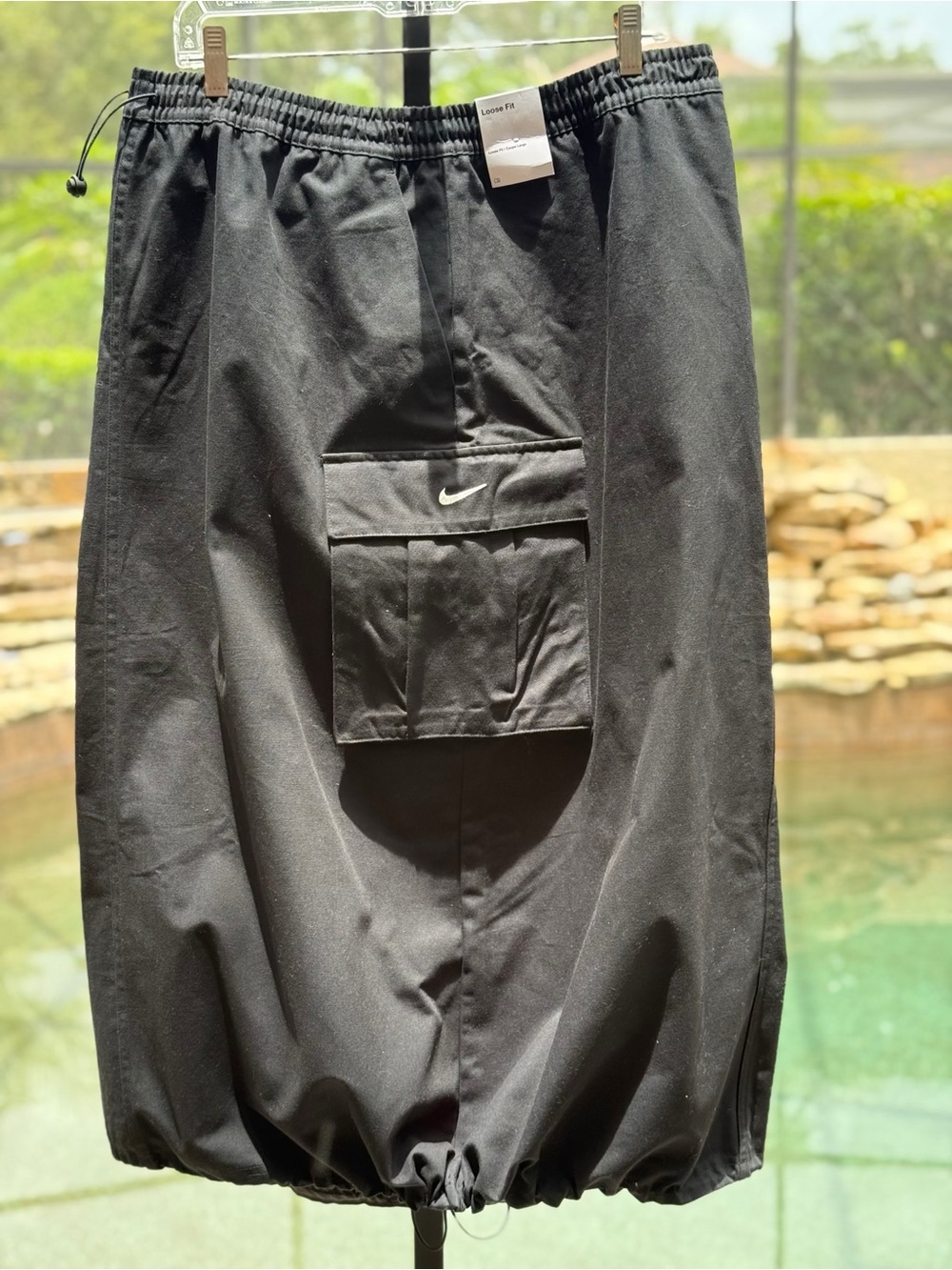 Nike Sportswear Essential Woven Cargo Skirt  Loose Fit HV2496-010